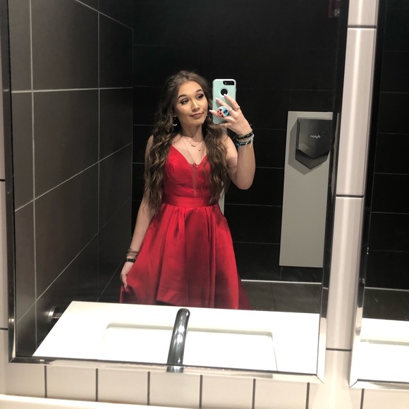 Prom dress - Picture 3 of 6